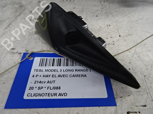 Blinklys fortil højre TESLA MODEL 3 (5YJ3) EV AWD (351 hp) 32629301