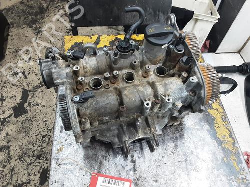 Used Cylinder head Cylinder head SKODA FABIA III Estate (NJ5) 1.0 TSI (95 hp) 32249214 32249214