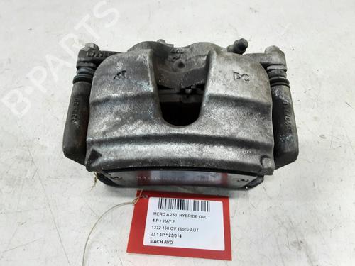 Used Right front brake caliper Right front brake caliper MERCEDES-BENZ A-CLASS (W177) A 250 e (177.086) (218 hp) 33007719 33007719
