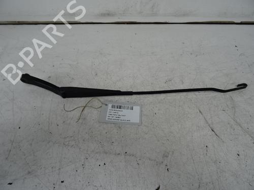 Used Front windshield wiper arm CITROËN BERLINGO / BERLINGO FIRST MPV (MF_, GJK_, GFK_) 1.9 D (MFWJZ) (70 hp) 20272582