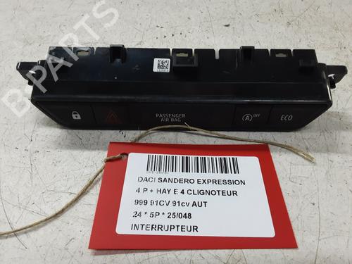 switch-dacia-sandero-iii-2021-31823324 main image
