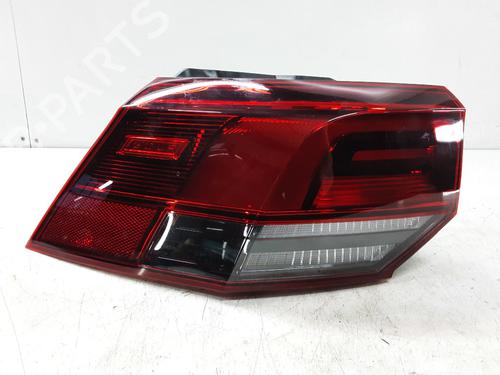 left-taillight-vw-golf-viii-cd1-da1-10-tsi-5h0945095c-2019-22642718 main image