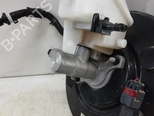 Used Brake master cylinder HYUNDAI SANTA FÉ III (DM, DMA) 2.2 CRDi (197 hp) 32243090