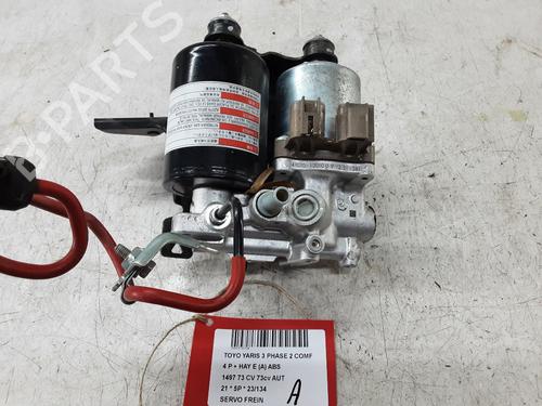 Used Servo brake Servo brake TOYOTA YARIS (_P13_) 1.5 Hybrid (NHP130_) (101 hp) 33872167 33872167