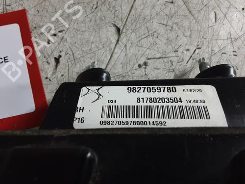 right-tailgate-light-ds-ds-3-ds-3-crossback-ur_-uc_-uj_-2018-32249058 main image