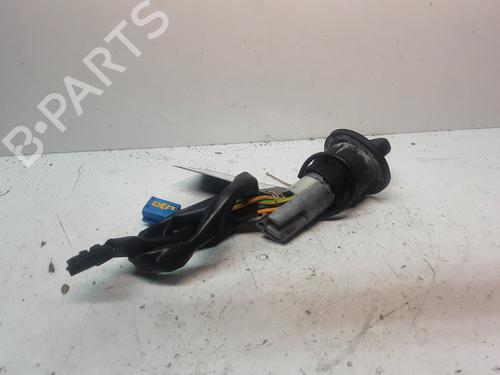 Used Switch Switch PEUGEOT 206 Hatchback (2A/C) 1.4 i (75 hp) 39889358 39889358
