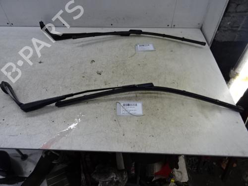 Used Front windshield wiper arm FORD FOCUS III 1.6 TDCi (95 hp) 20272544