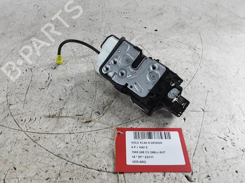 venstre-bak-las-volvo-xc40-536-2017-33199424 main image