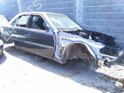 Front right seatbelt MERCEDES-BENZ C-CLASS (W202) C 220 D (202.121) | BP19848109I25