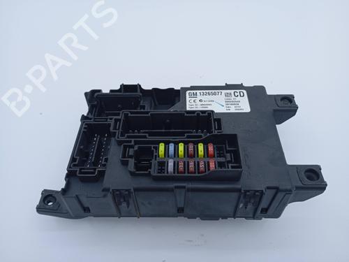 Used Fuse box Fuse box OPEL CORSA D (S07) 1.3 CDTI (L08, L68) (75 hp) 19845484 19845484