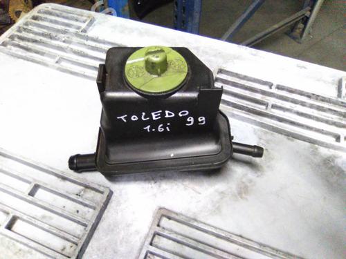 Used Power steering reservoir Power steering reservoir 19846112 19846112