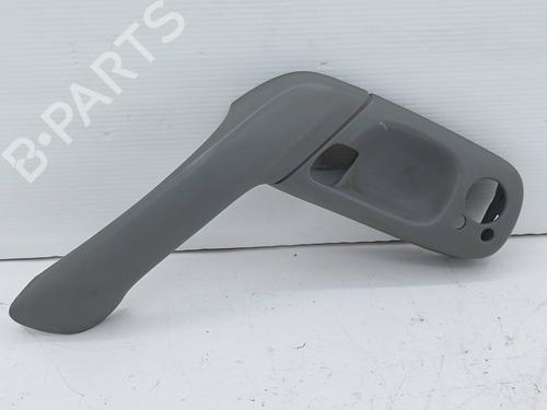 Used Front left interior door handle Front left interior door handle SKODA FELICIA I (6U1) 1.3 (68 hp) 19847172 19847172