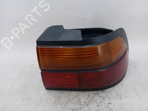 Feu arrière droit Feu arrière droit ROVER 800 Hatchback (XS) 825 D/SD (XS) (118 hp) 26511333 26511333