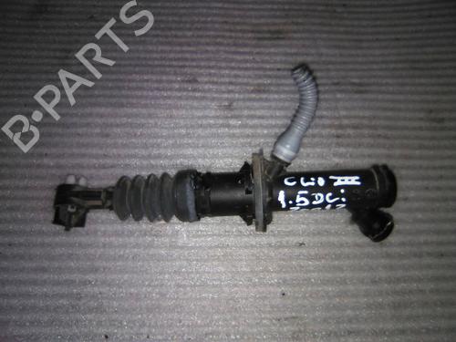 Used Clutch slave cylinder Clutch slave cylinder 19848418 19848418