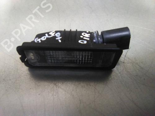 Nummerpladelys Nummerpladelys VW GOLF VII (5G1, BQ1, BE1, BE2) 1.6 TDI (105 hp) 19849358 19849358