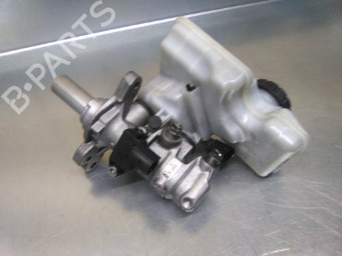 Used Brake master cylinder Brake master cylinder VW GOLF VII (5G1, BQ1, BE1, BE2) 1.6 TDI (105 hp) 19849379 19849379