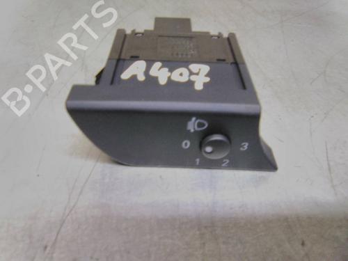 Used Switch Switch AUDI A4 B7 Avant (8ED) 2.0 TDI (126 hp) 19849812 19849812