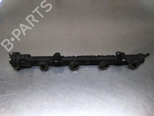 Used Injection rail Injection rail 19849919 19849919