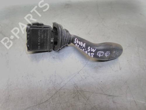 Used Steering column stalk Steering column stalk SKODA FELICIA I (6U1) 1.3 (58 hp) 19850252 19850252