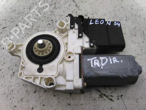 Used Right rear window motor Right rear window motor 21130966 21130966