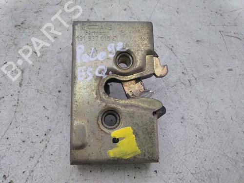 Used Front left lock Front left lock VW POLO II (86C, 80) 1.0 (40 hp) 19851976 19851976
