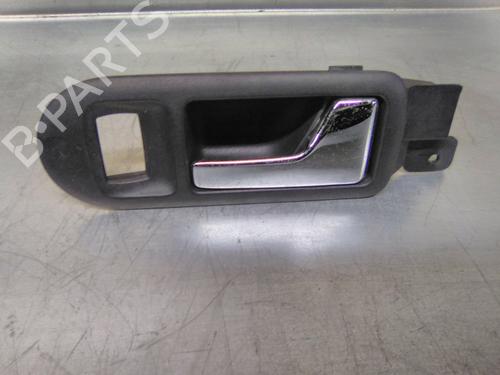 Used Front right interior door handle Front right interior door handle 19852220 19852220