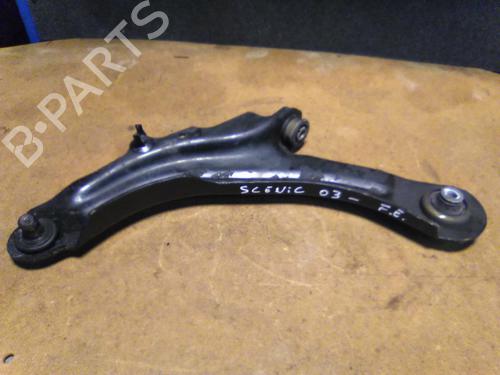 Used Switch Switch RENAULT SCÉNIC II (JM0/1_) 1.5 dCi (JM0F) (82 hp) 19852356 19852356