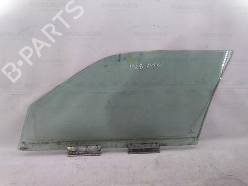 Used Front right door window Front right door window 19852414 19852414