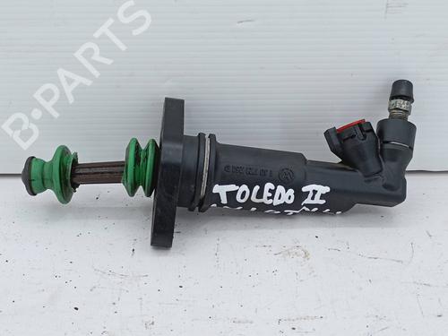 Used Clutch slave cylinder Clutch slave cylinder SEAT TOLEDO II (1M2) 1.9 TDI (110 hp) 19853205 19853205