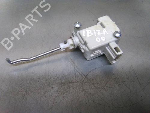 Used Electronic module Electronic module SEAT IBIZA II (6K1) 1.4 i (60 hp) 19853240 19853240
