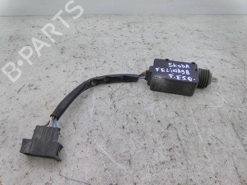 Used Electronic module Electronic module SKODA FELICIA I (6U1) 1.9 D (64 hp) 19853258 19853258