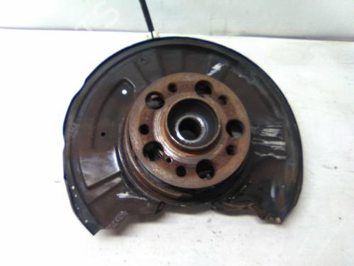 Used Left rear steering knuckle Left rear steering knuckle MERCEDES-BENZ C-CLASS (W204) C 220 CDI (204.008) (170 hp) 19853656 19853656