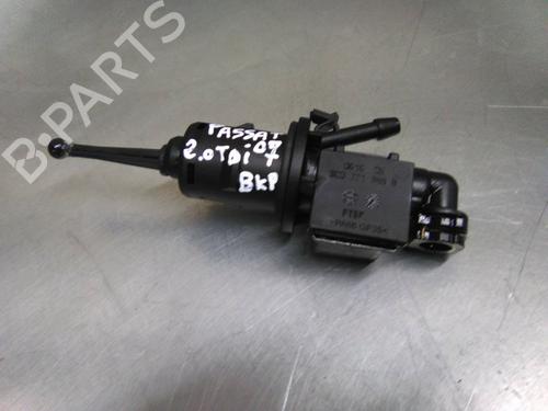 Used Clutch pedal Clutch pedal VW PASSAT B6 (3C2) 2.0 TDI (120 hp) 19853977 19853977