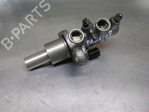 Used Brake master cylinder Brake master cylinder VW PASSAT B6 (3C2) 2.0 TDI (120 hp) 19854002 19854002