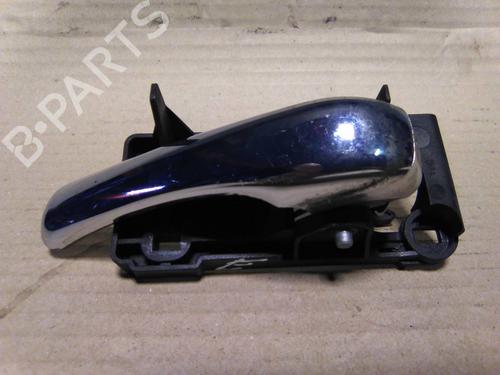 Used Front left interior door handle Front left interior door handle 19854154 19854154