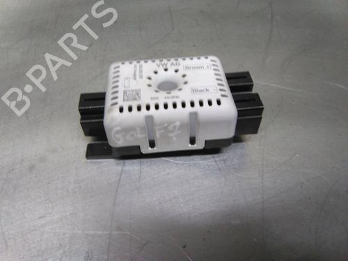 Used Electronic module Electronic module VW GOLF VI (5K1) 1.6 TDI (90 hp) 19854470 19854470