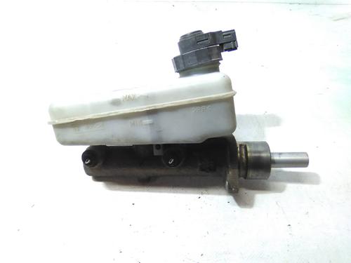 Used Brake master cylinder Brake master cylinder IVECO DAILY II Platform/Chassis 35-10 (13810217, 13810312, 13810417, 13811112, 13811212,... (109 hp) 19854838 19854838