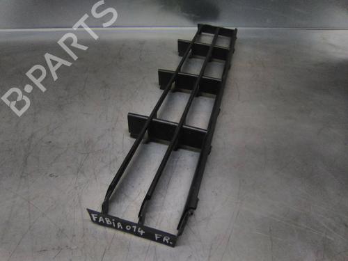 Used Grille Grille 19855738 19855738