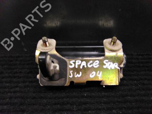 Trunk håndtak Trunk håndtak MITSUBISHI SPACE STAR MPV (DG_A) 1.9 DI-D (DG4A) (102 hp) 19856748 19856748