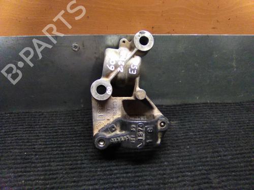 Used Support Support PEUGEOT 607 (9D, 9U) 2.2 HDi (133 hp) 19856776 19856776