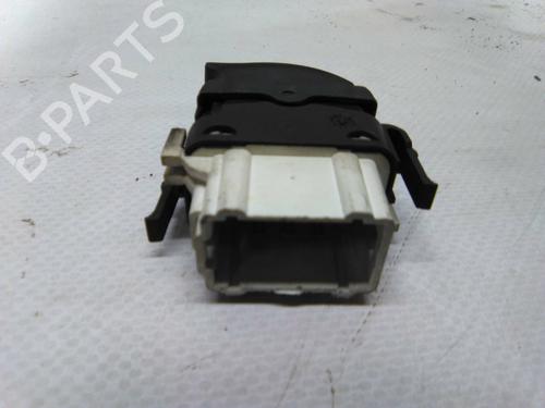 Schalter für Schalter RENAULT LAGUNA II Grandtour (KG0/1_) 1.9 dCI (KG0E) (105 hp) 19856809 19856809