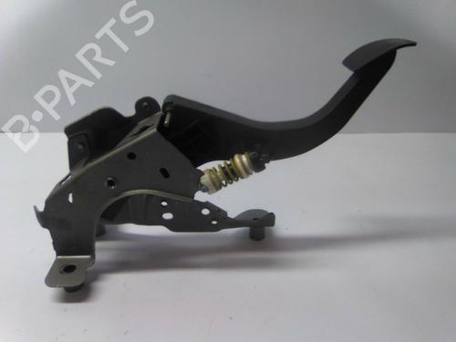 Used Clutch pedal Clutch pedal 22934666 22934666