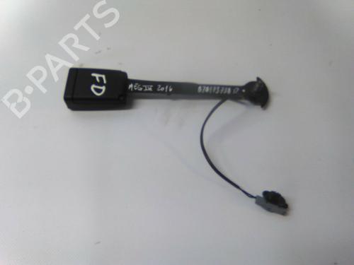 Used Seat buckle Seat buckle RENAULT MEGANE III Coupe (DZ0/1_) 1.5 dCi (DZ09, DZ0D, DZ1F, DZ1G, DZ14, DZ29) (110 hp) 22939060 22939060
