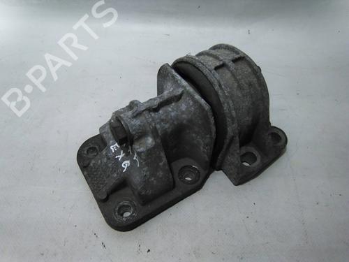 Used Gearbox mount Gearbox mount 19856909 19856909