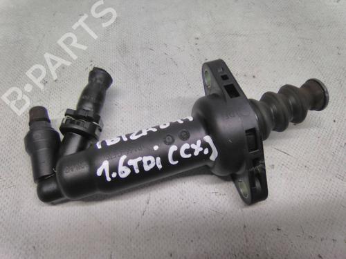 Used Clutch slave cylinder Clutch slave cylinder SEAT IBIZA IV (6J5, 6P1) 1.6 TDI (105 hp) 19857001 19857001