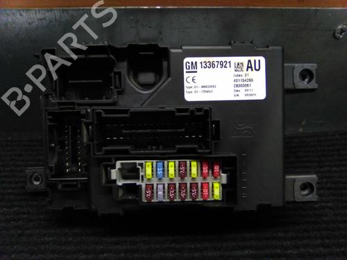 Used Fuse box Fuse box OPEL CORSA D (S07) 1.3 CDTI (L08, L68) (75 hp) 19857083 19857083