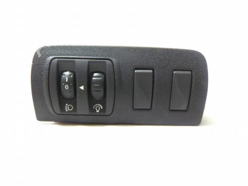 Used Switch Switch RENAULT MEGANE III Combi Van (KZ0/1) 1.5 dCi (110 hp) 19857197 19857197