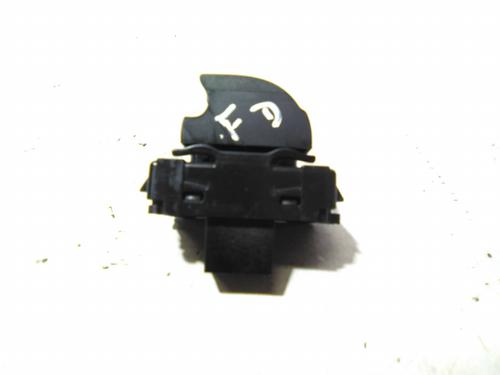 Used Switch Switch RENAULT MEGANE III Combi Van (KZ0/1) 1.5 dCi (110 hp) 19857201 19857201