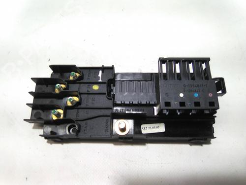 Used Fuse box Fuse box MERCEDES-BENZ E-CLASS (W211) E 270 CDI (211.016) (177 hp) 19857285 19857285