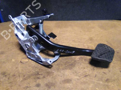 Used Break pedal Break pedal BMW 1 (E87) 118 d (122 hp) 19857526 19857526